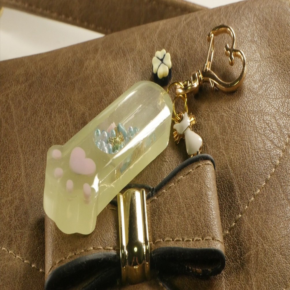 売れました　乙女猫スティック　キーホルダー　レジンです 売れました 乙女猫スティック キーホルダー レジンです アクセサリー