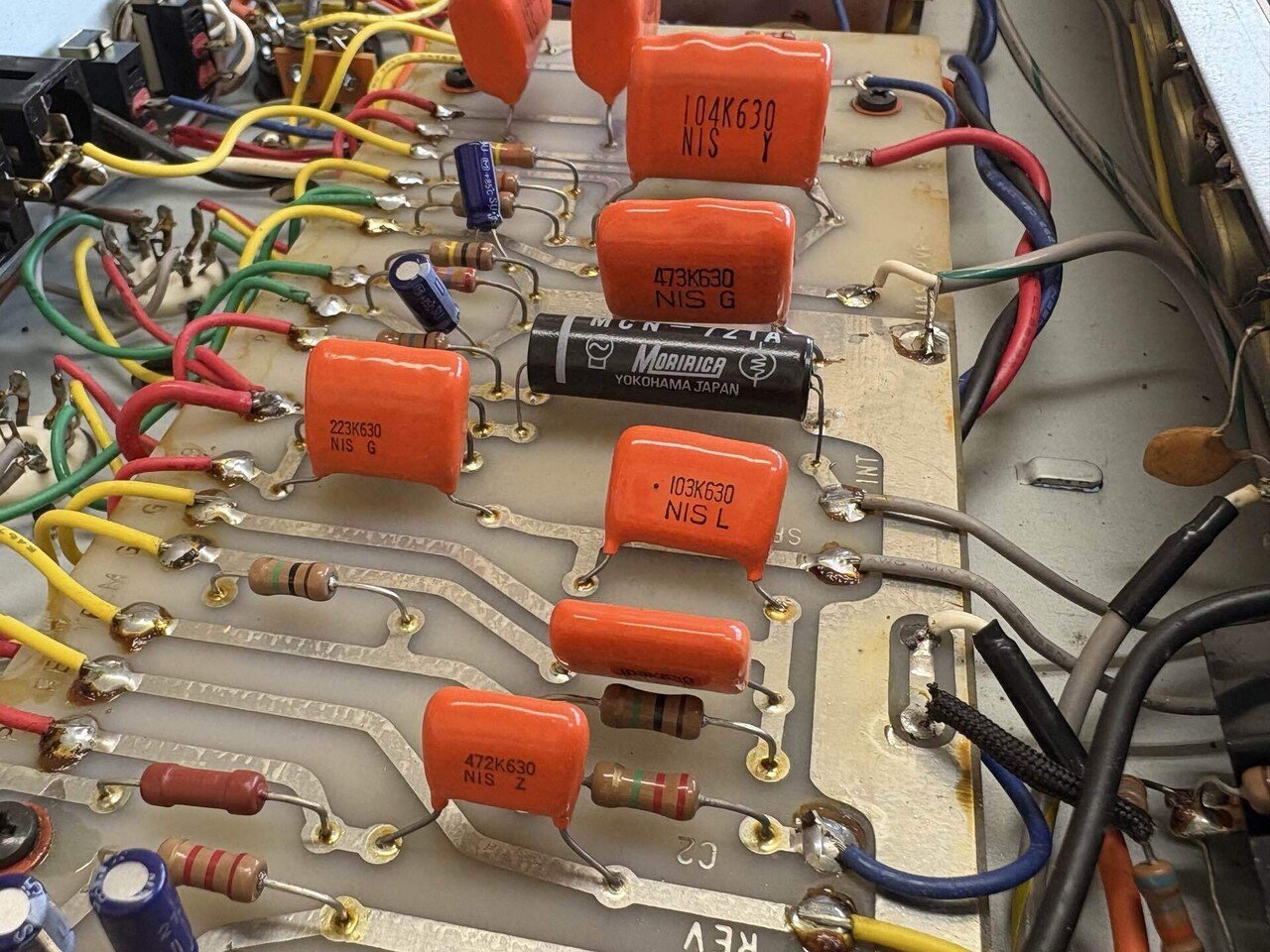 guyatone amp〜機材の中が気になって…｜small_little