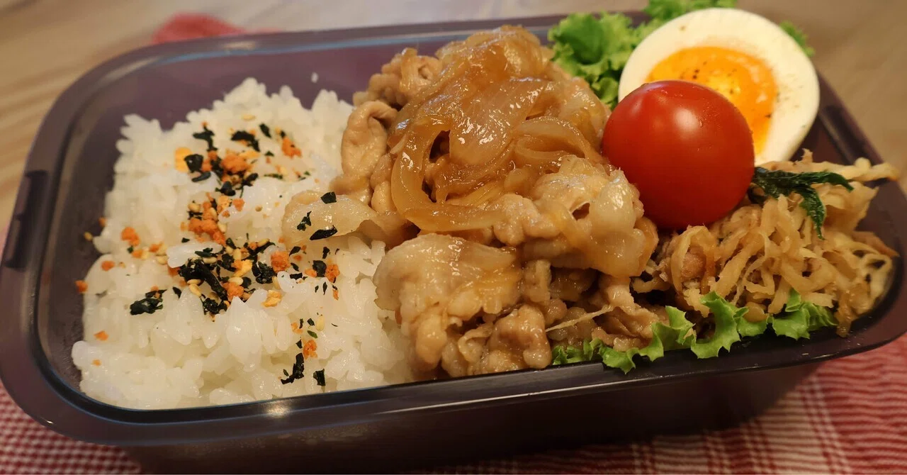 A classic aroma that makes the rice disappear! Pork Ginger Bento｜FumiUmi