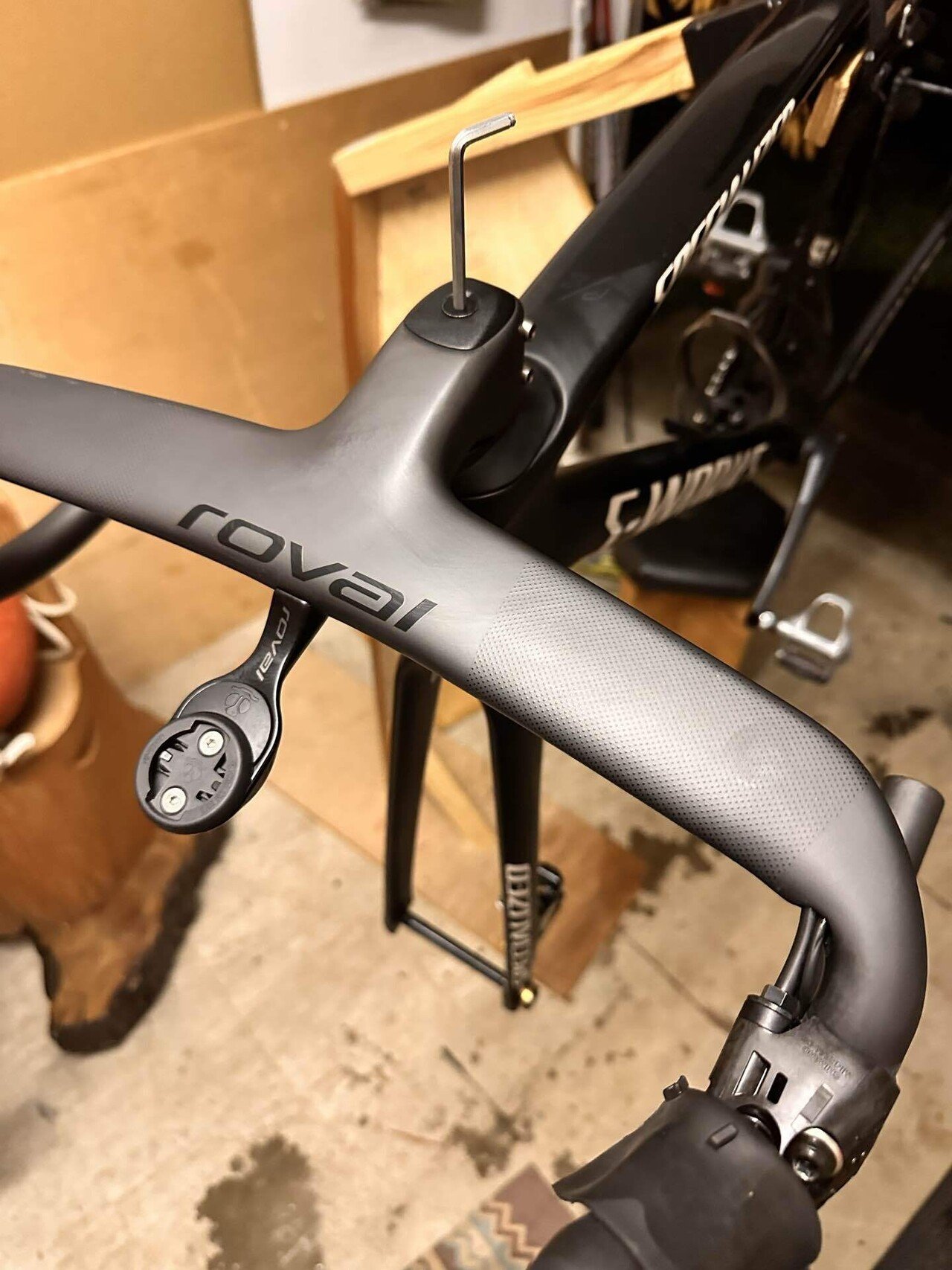 Roval Rapide cockpit 交換｜島徳太郎_Tokutaro.Shima
