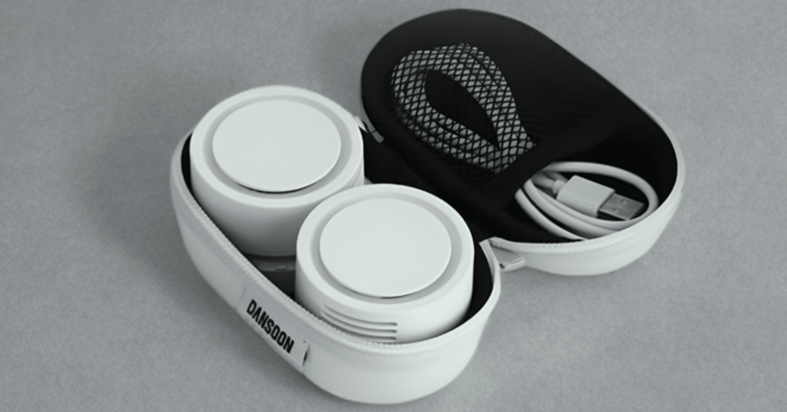 ZPEAKネックク-ラ冷却プレート2025年革新型瞬間冷却急速充電大容量 楽天