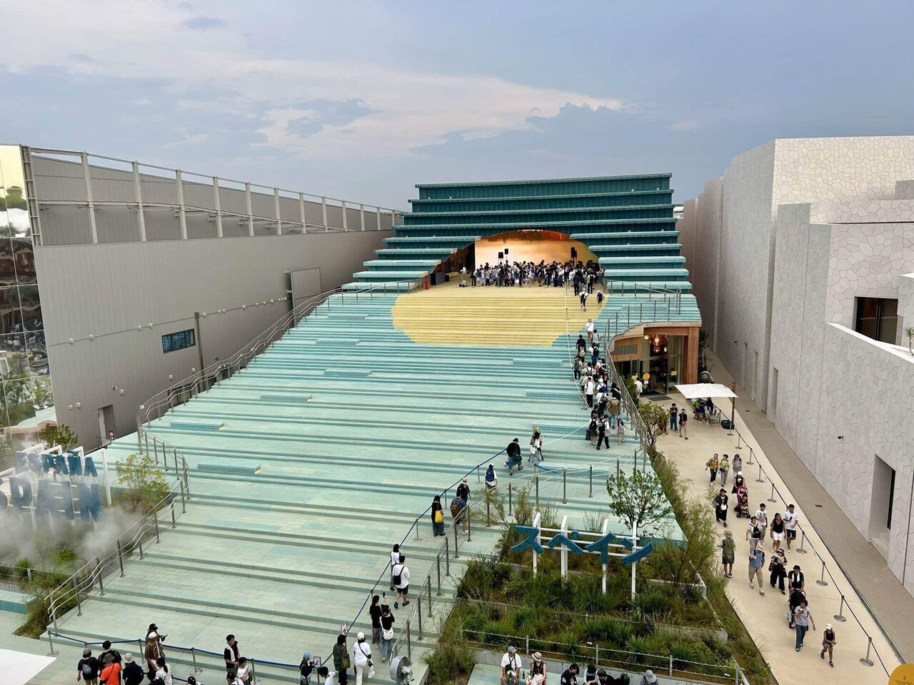 万博の限定なスペイン館制服 スペイン館｜黒潮とマニラ・ガレオン貿易🇪🇸大阪・関西万博