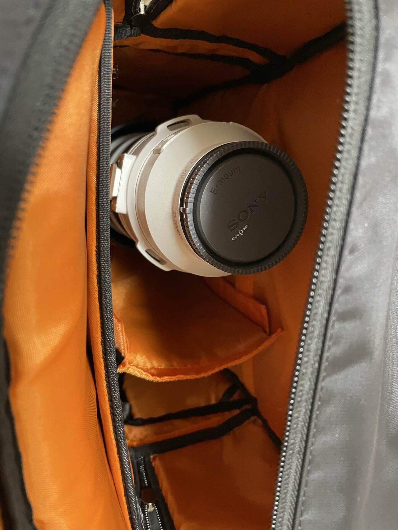SONY - ❤️SONY α200✨❤️手ブレ補正✨❤️カメラバッグ✨❤️ 狂気】4年で6回買い替えた私が送るカメラバッグレビュー（前編