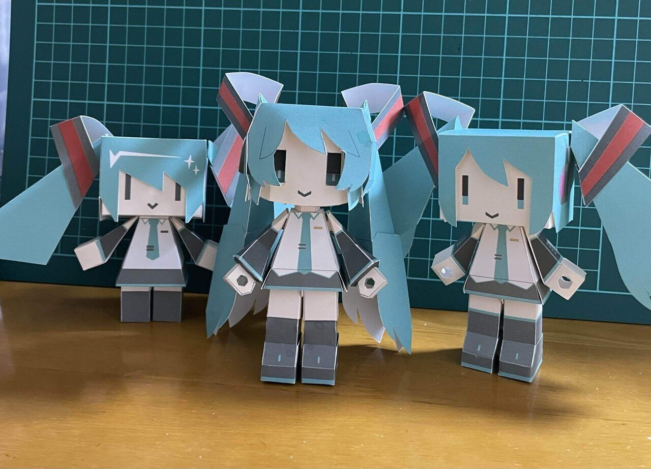 ペーパークラフト配布ページ｜jiu