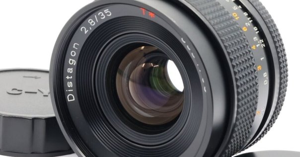 Carl Zeiss Jena Flektogon 35mm F2.8 × ストリート｜PS2U
