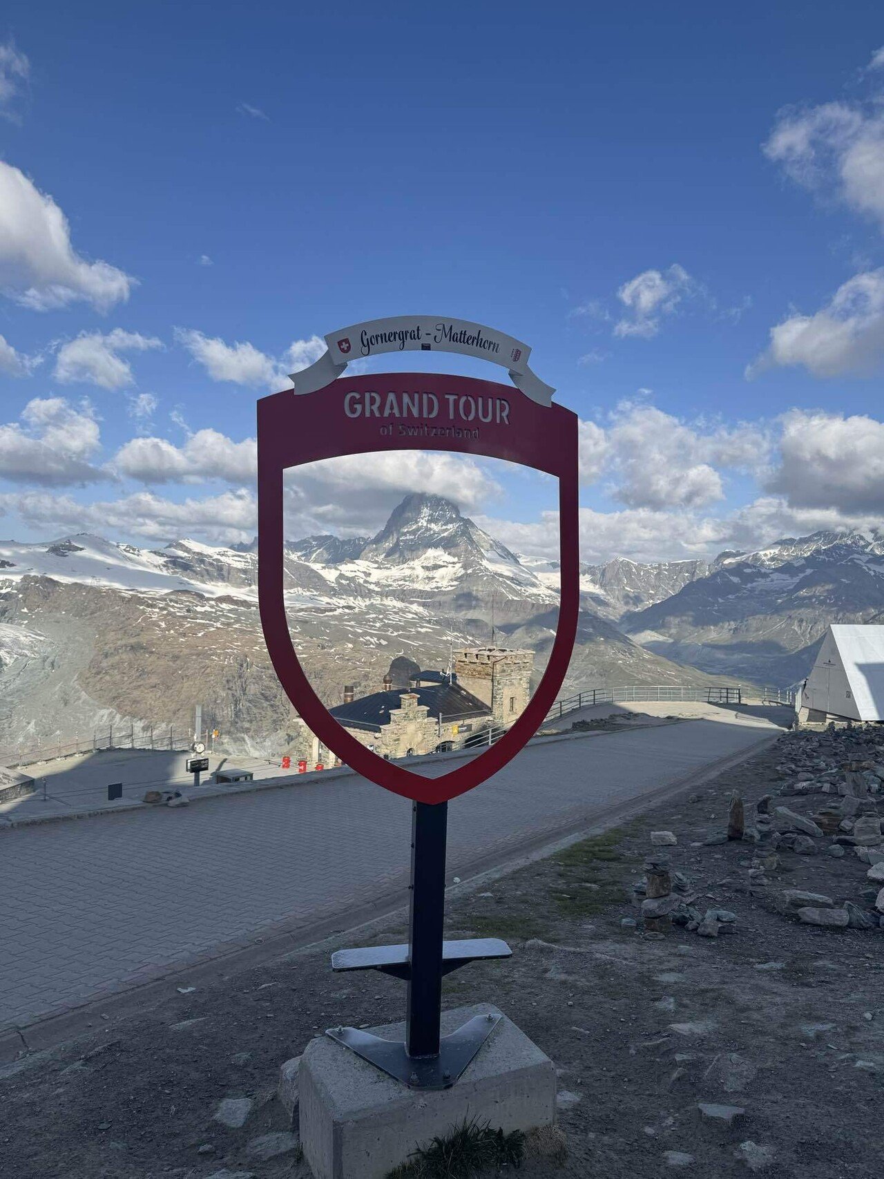 スイス・南仏9泊11日女子旅②｜サンモリッツ朝ピクニックから氷河特急