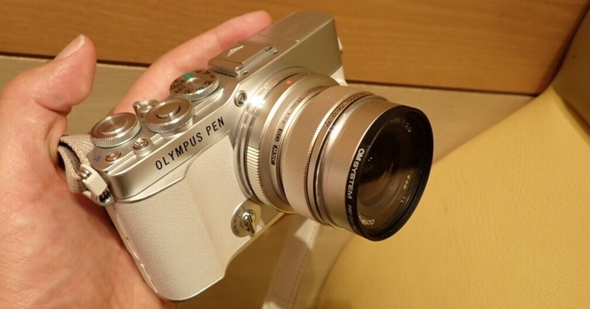 OLYMPUS PEN E-P7 OM SYSTEM　レンズキット OLYMPUS/OM SYSTEM】～PEN E-P7（ペンを持って）～ | THE MAP TIMES