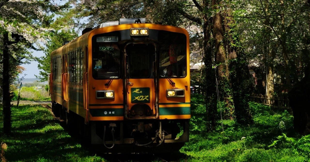 列車の旅 メロス号 春を行く(津軽鉄道) 500ピース ジグソーパズル 津軽鉄道の『走れメロス号』に乗る ～撮影旅行よもやま話集～｜綺麗な