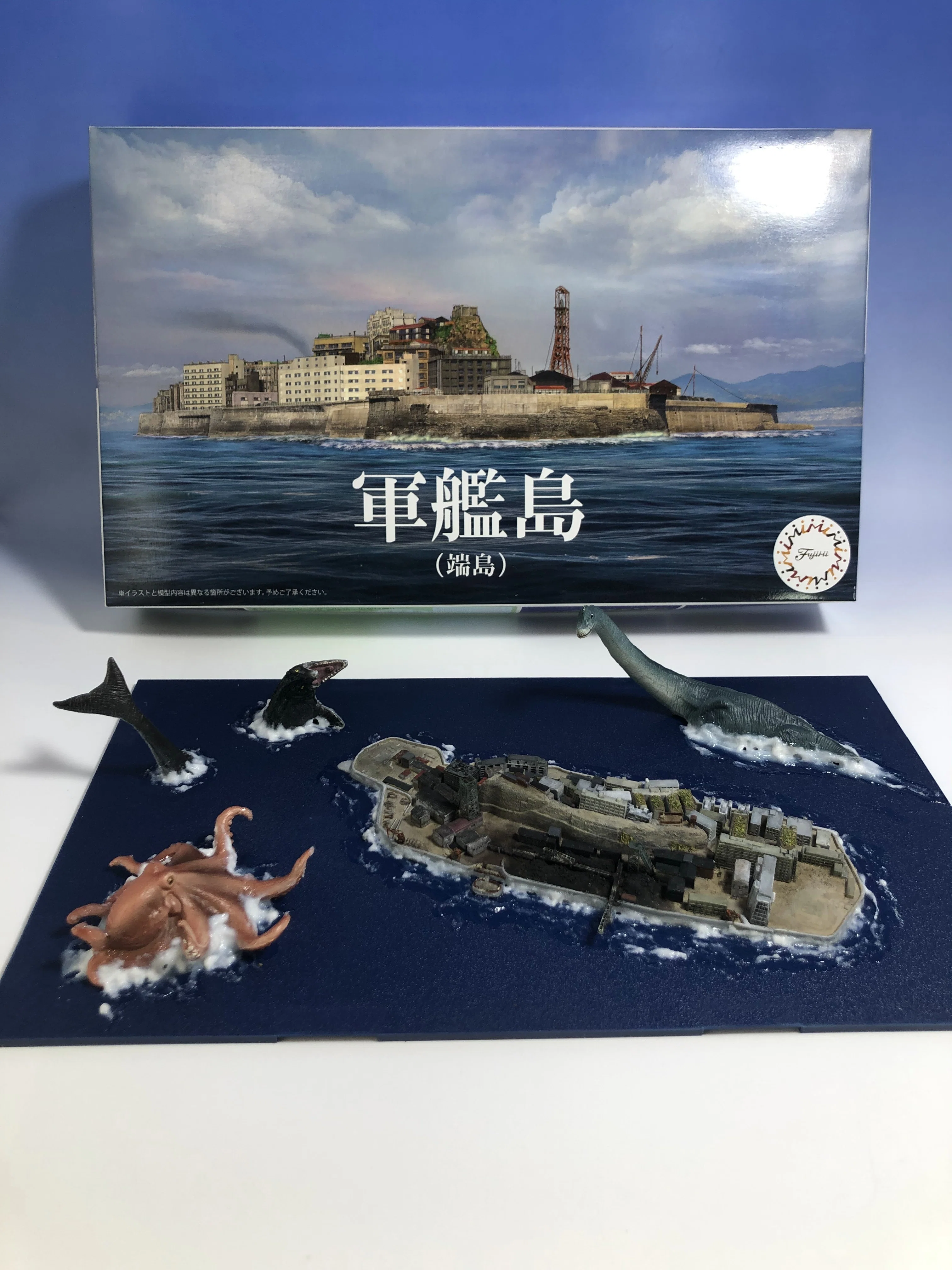 フジミ1/3000『軍艦島（端島）』完成写真｜May dé Garage（メイド