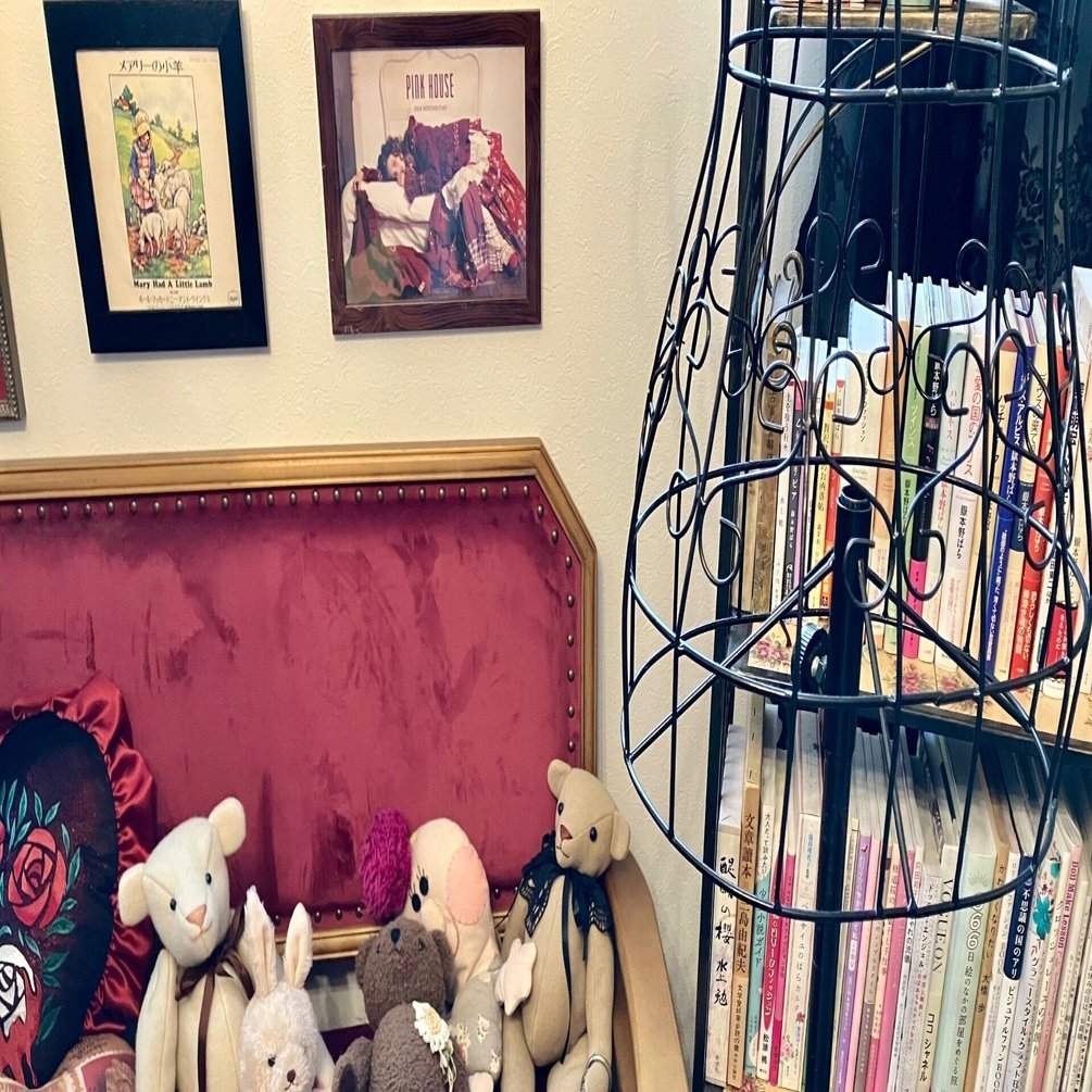 かわいいもの好きが高じてすっかりマキシマリストになってしまった６０代建築士が終活を兼ねてミニマリスト に再々チャレンジする日記｜藤本冬蘭｜60代可愛いミニマル暮らし