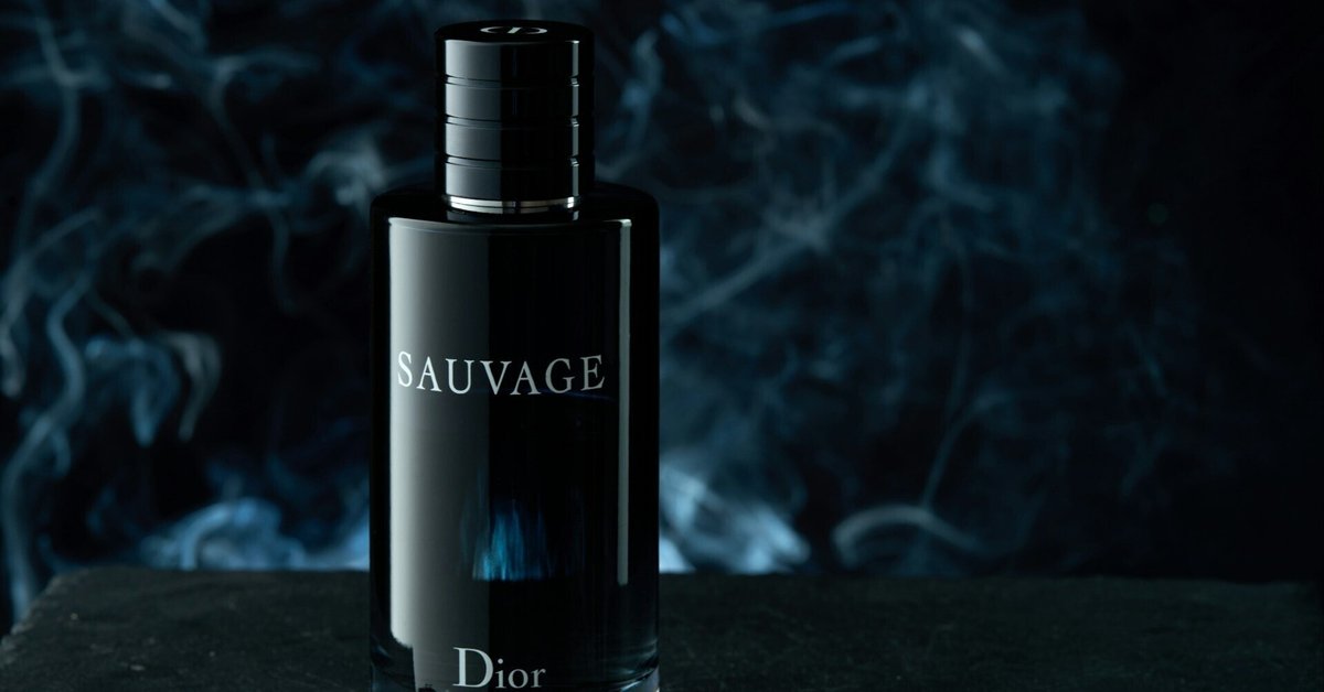 【限りなく未使用に近い】Dior Sauvage 香水 100ml EDT 限りなく未使用に近い】Dior Sauvage 香水 100ml EDT 似てる！】DIOR