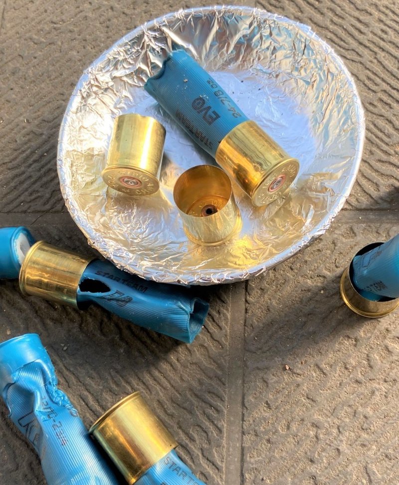 散弾銃の空薬莢でマグネットを作ってみた ひろ子おばあちゃん Note