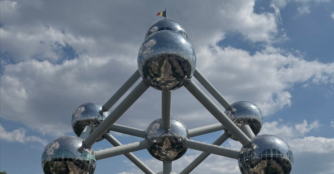 未来を信じさせる建築 ─ アトミウムと1958年ブリュッセル万博｜イ タ