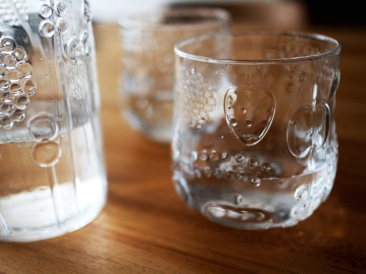 公開レッスン｜身近なグラスを花瓶に【トルコキキョウ×デザイナー