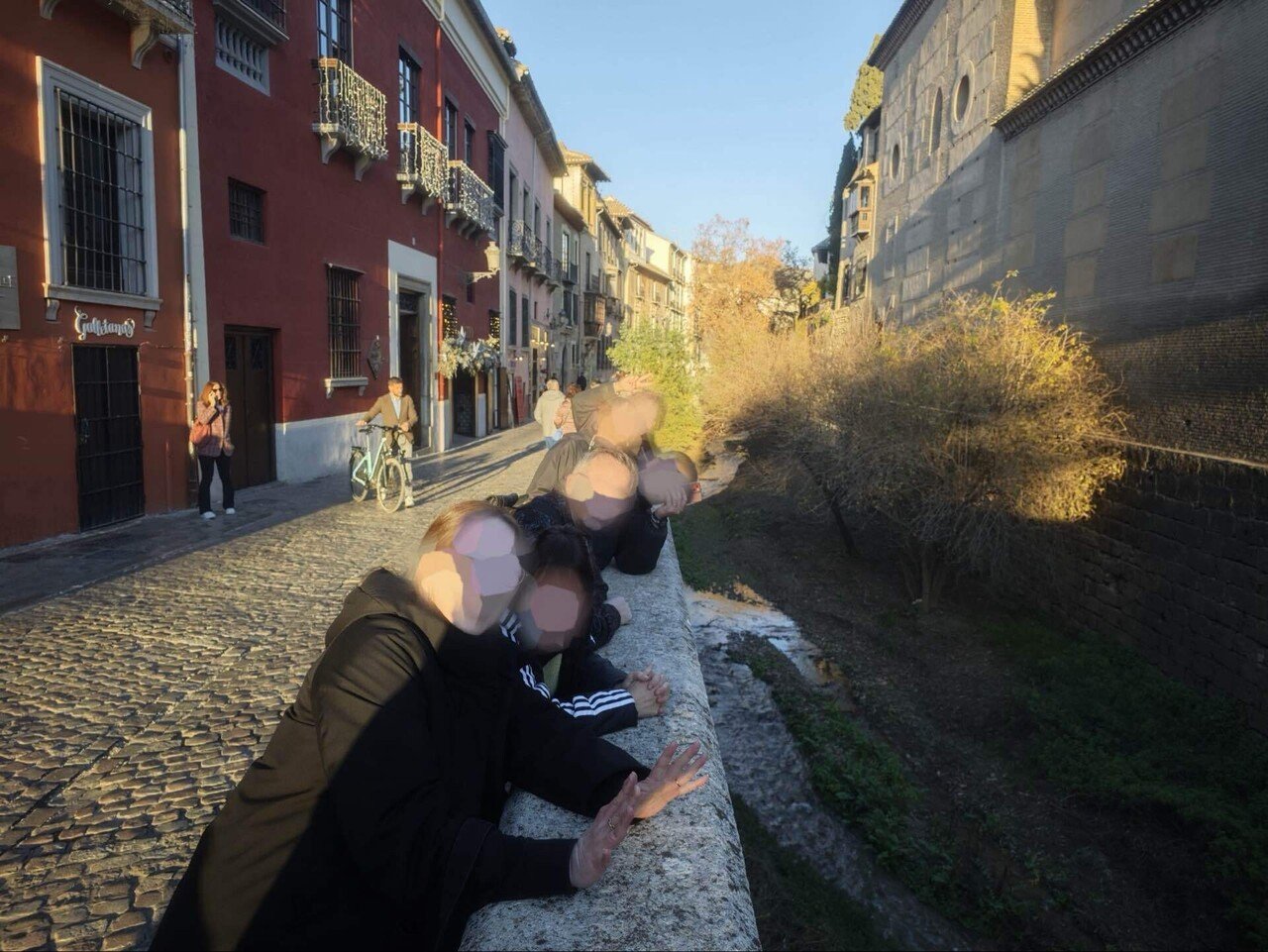 スペイン🇪🇸グラナダ アルバイシン地区から絶景を見る | 2024年末