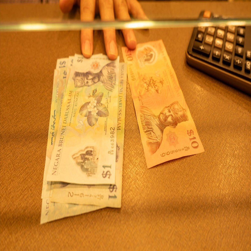 ブルネイドルはシンガポールで使えるのか試してみた｜重田信