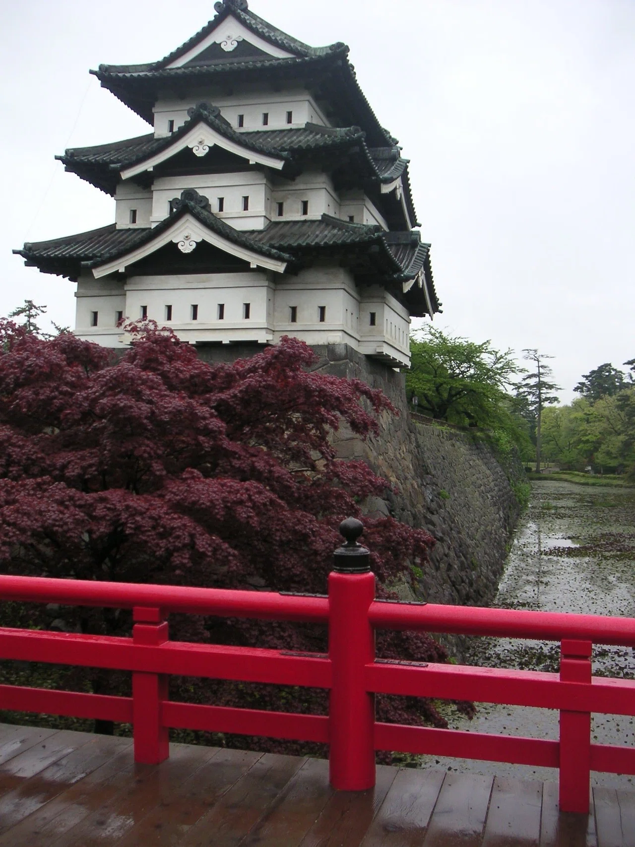 弘前城 Hirosaki Castle, August 2001 & March 2009|Hideo Fujiwara