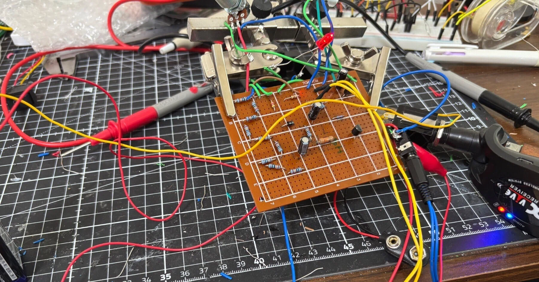 ベースのエフェクター自作したよ。｜?
