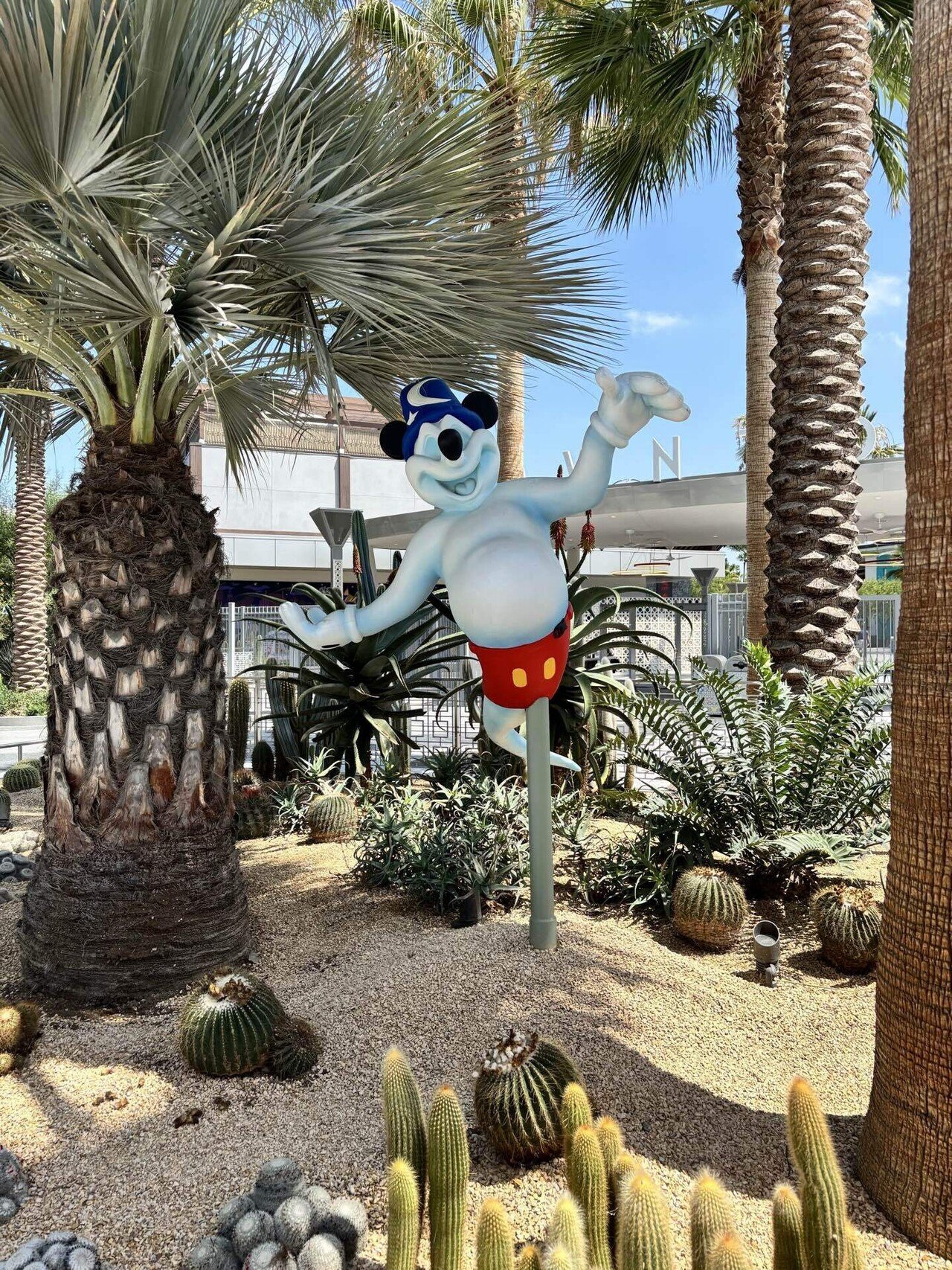 ディズニー】アナハイムのDowntown Disneyを散策｜Azu