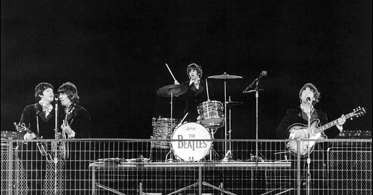 ビートルズ ライブパフォーマンス 写真 1966年8月29日、サンフランシスコのキャンドルスティック・パークにて