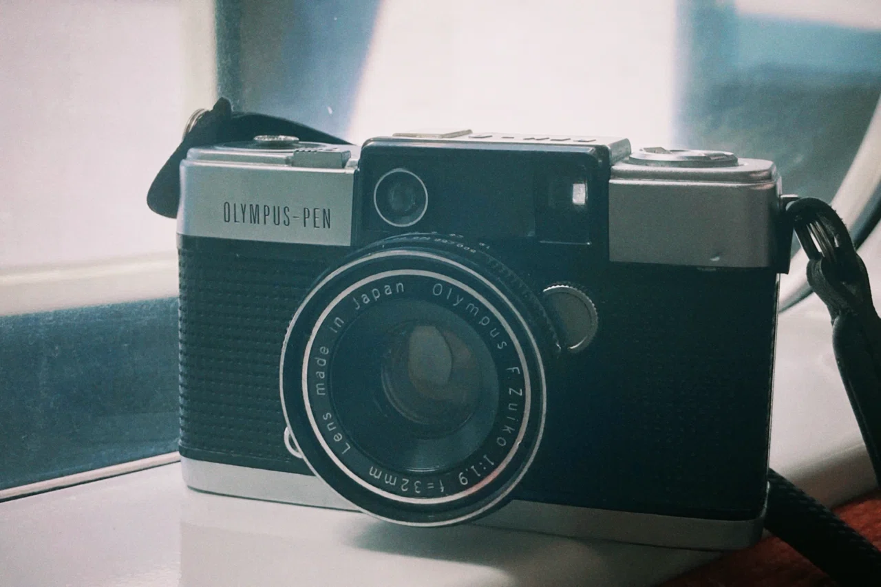 22歳11ヶ月の人がOlympus Pen D2を買った話|諒 22歳11ヶ月の人がOlympus Pen D2を買った話|諒