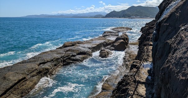 熊野古道と奇岩を巡る旅 松本峠から鬼ヶ城、そして花の窟へ ー旅