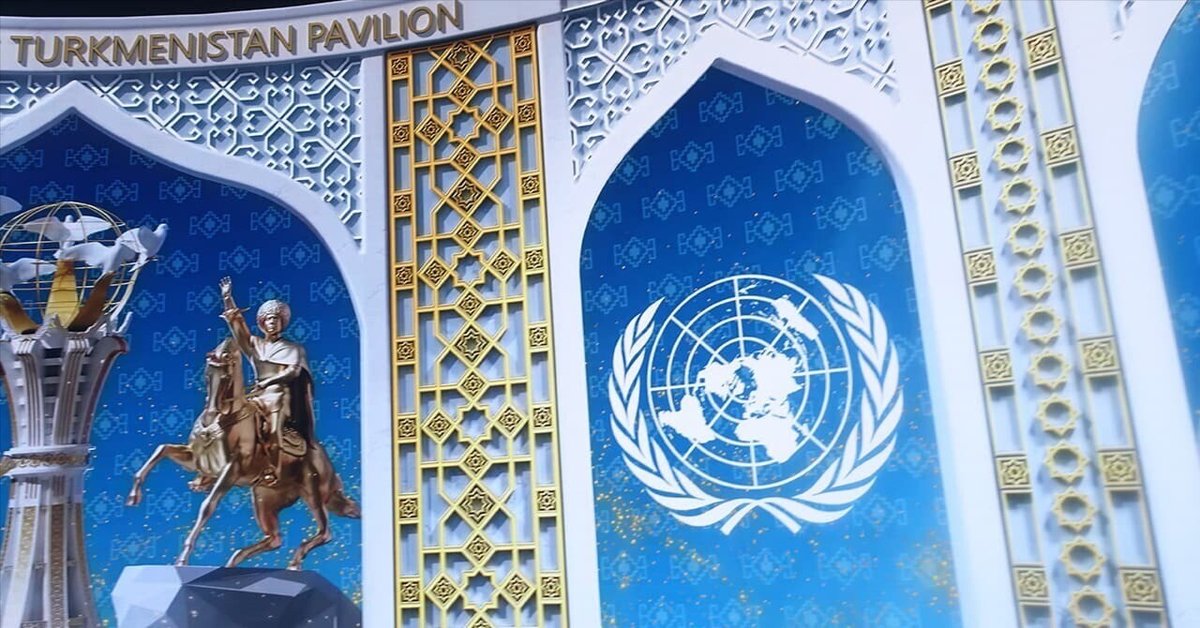 大阪・関西万博 トルクメニスタン航空 B777-200 模型パビリオン特注 大阪・関西万博 トルクメニスタン航空 B777-200 模型パビリオン