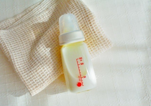 温度と衛生 安全に与えよう 母乳を冷蔵庫で保存する方法 Babystock ベビストック こどもごはんの冷凍テクニック Note