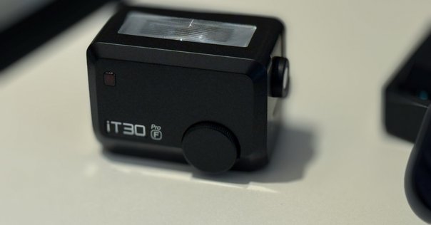 オリンパス　OLYMPUS 35DC＋ストロボ（PS100G） OLYMPUS 35DC用のフラッシュ｜雅辺
