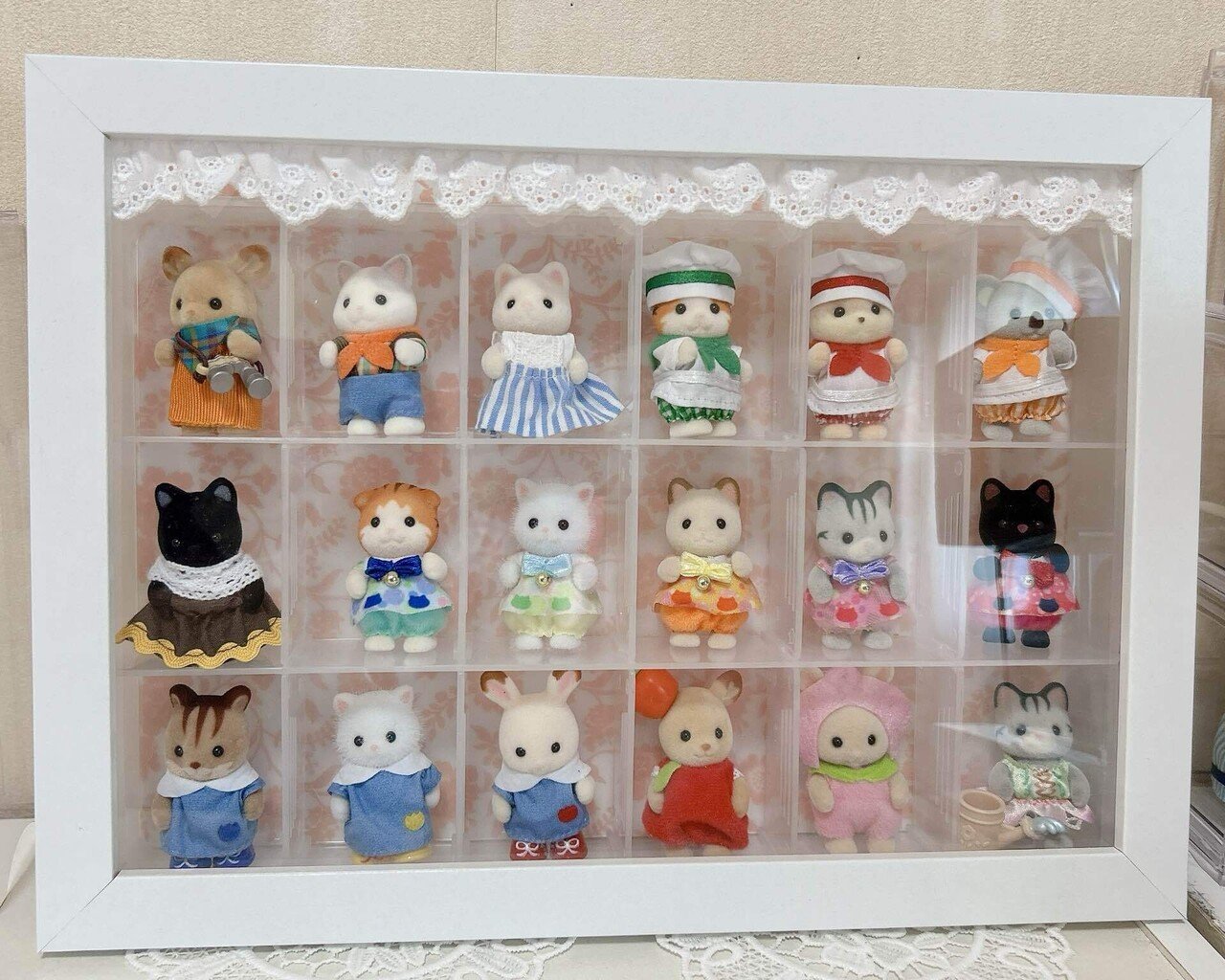 シルバニアの赤ちゃんも飾れる棚 シルバニアの赤ちゃんも飾れる棚 シルバニア赤ちゃんの収納ケースを