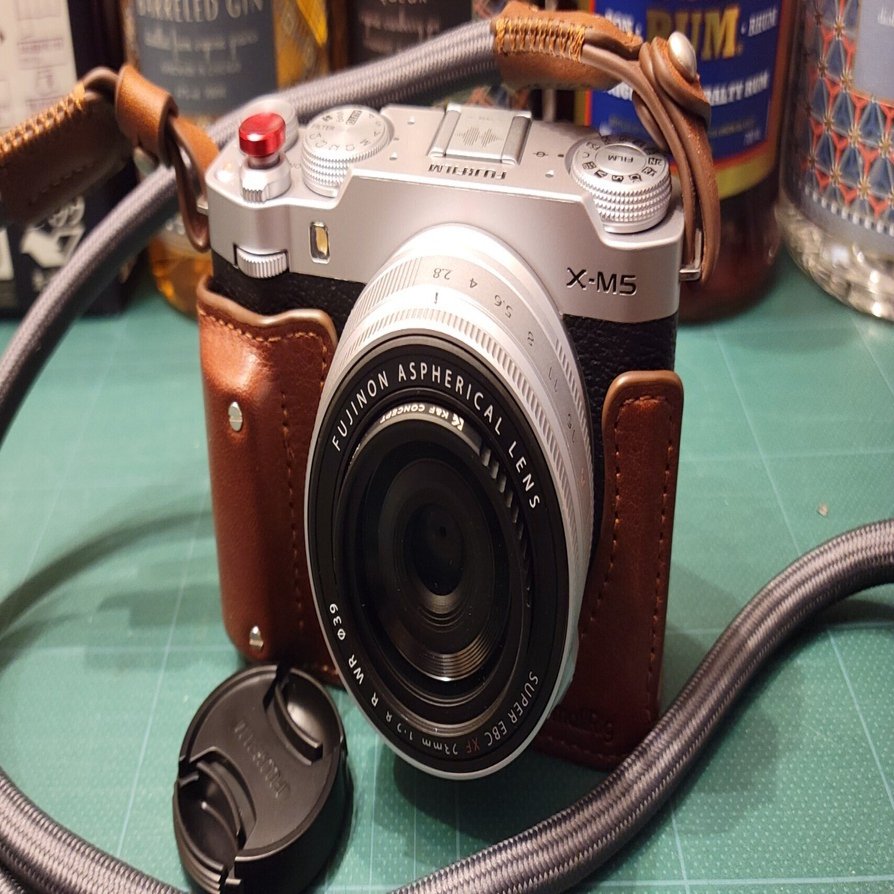 X-M5&XF23mmF2.8 R WR｜月曜休み。