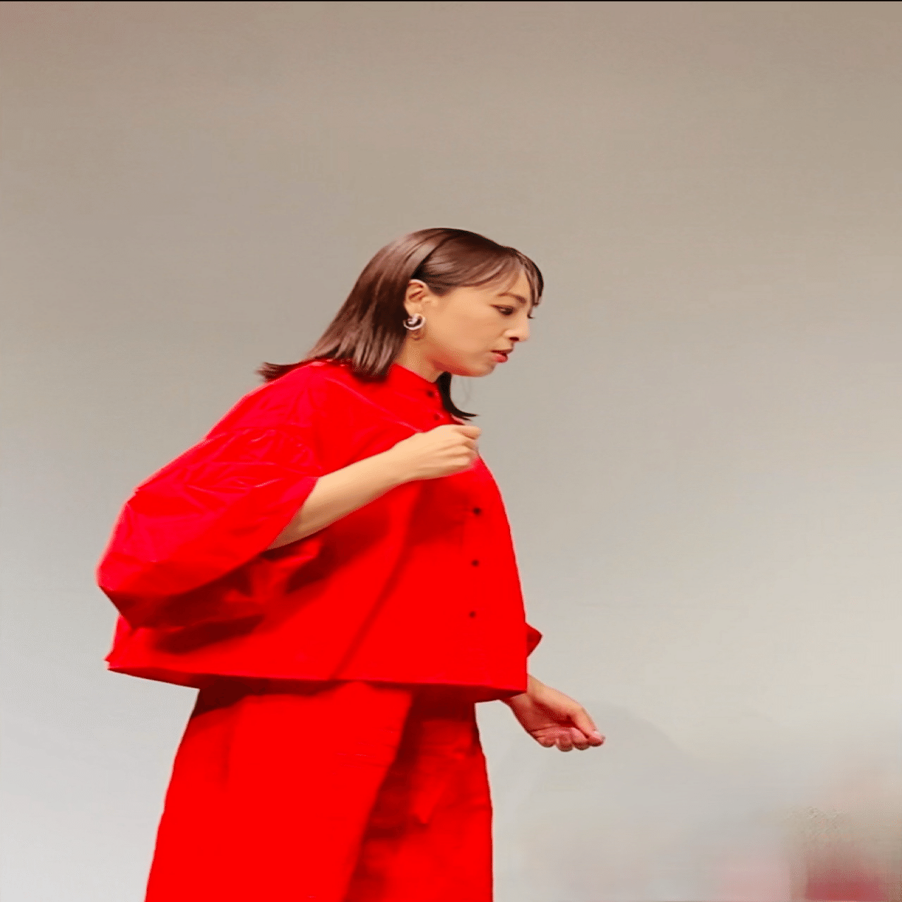 夏の終わりの真顔の音月桂さん（ファンミーティング8/31）｜Janet.K