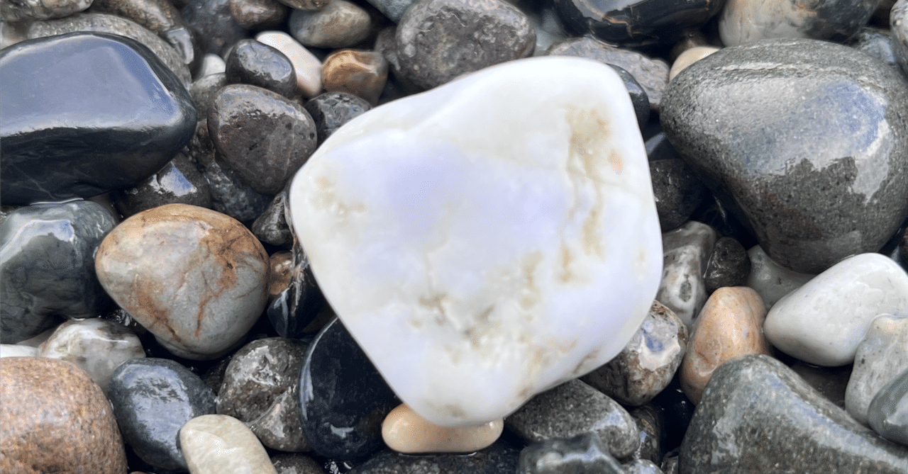 夏枯れの海で、妖精ラベンダーとコン沢と青に会えた奇跡。（翡翠を探す