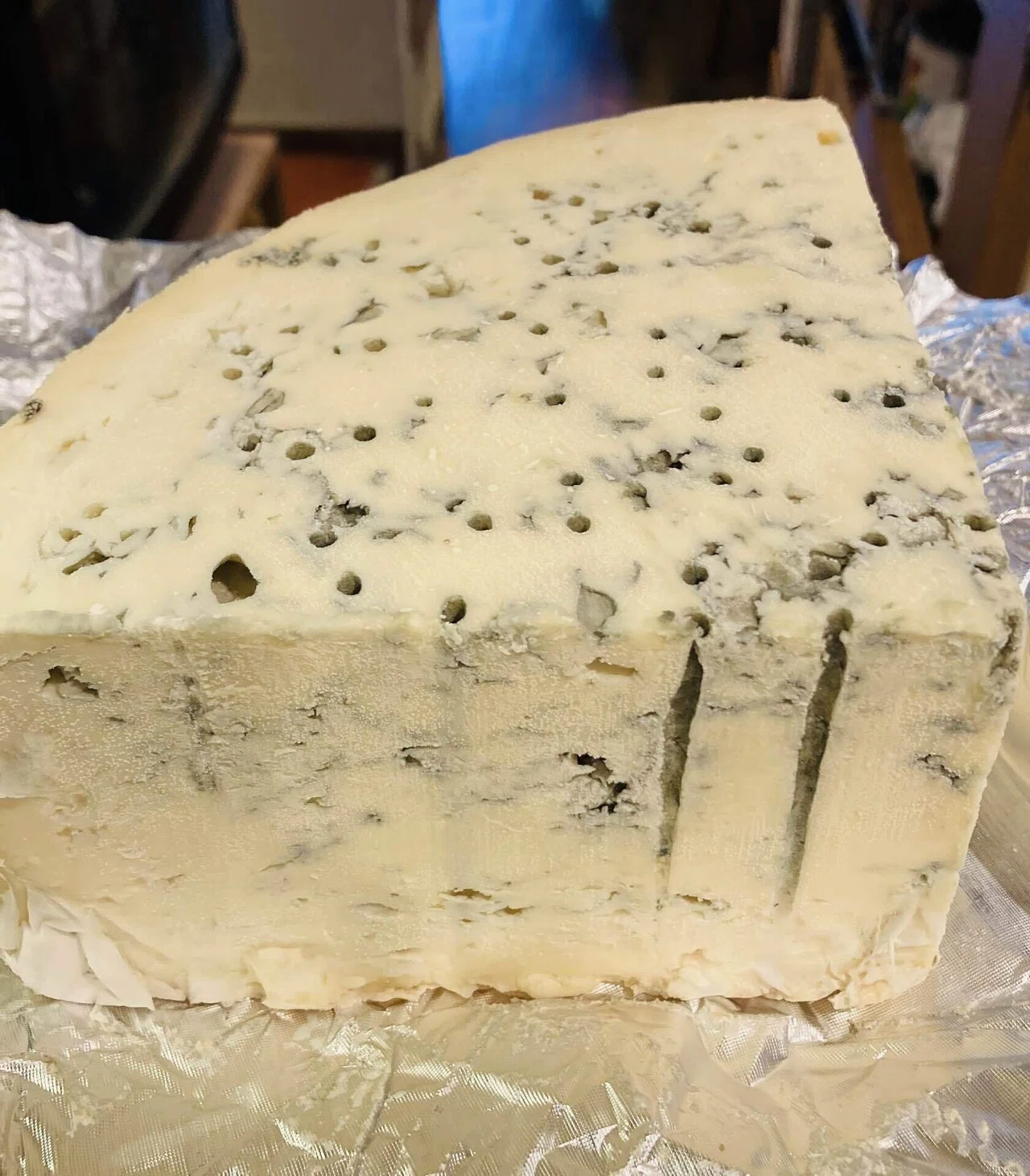 三大ブルーチーズの一つ”ゴルゴンゾーラ🧀” ｜ホソピーのイタリア郷土