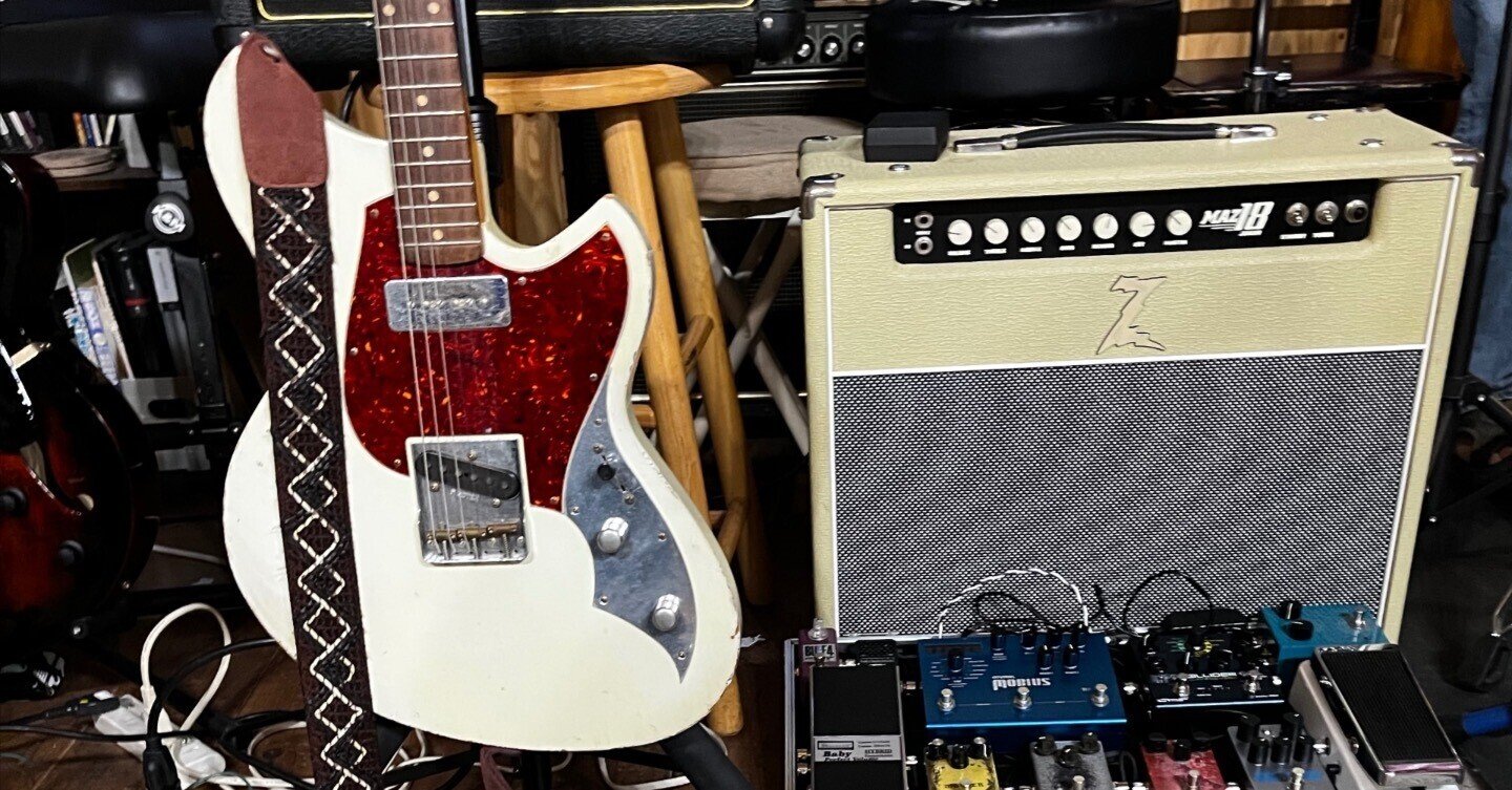 VOX ギターアンプ内蔵 ヘッドホン VGH-AC30 ギターに直接プラグ・イン 個人練習に最適 電池駆動 定番ヴィンテージサウンド VOX ギターアンプ内蔵 ヘッドホン VGH-AC30 e105-34 VOX ギターアンプ