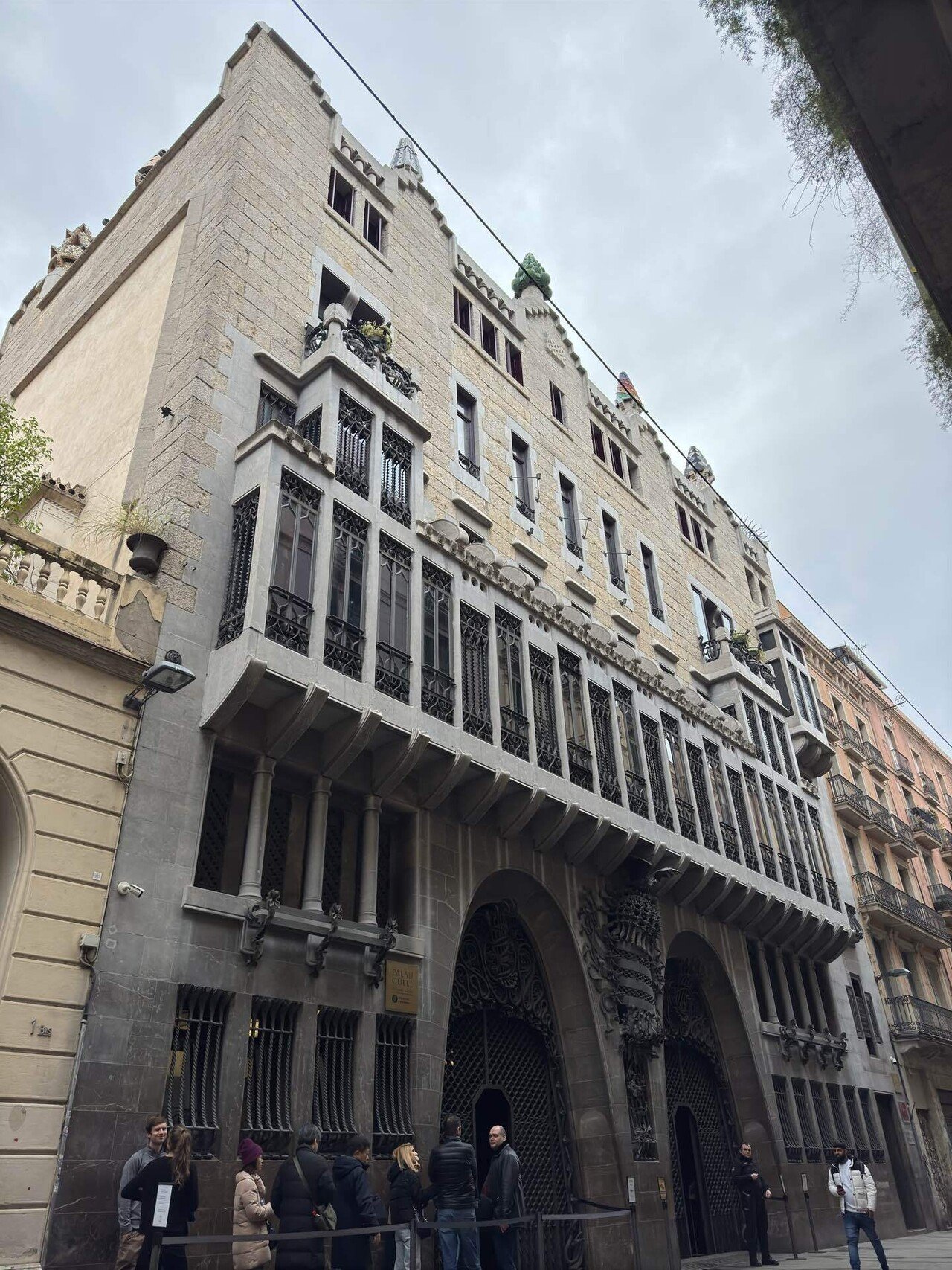 32 【旅行記】スペイン🇪🇸バルセロナ｜ガウディ建築に魅せられて