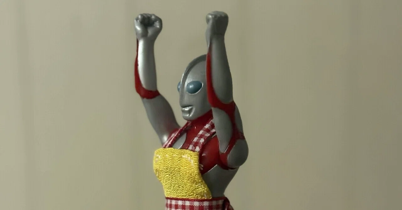 廃番レア1989年BANDAI 初代ウルトラマンエプロン 撥水厚手ビニール日本製 ウルトラマンにエプロン。｜よしか