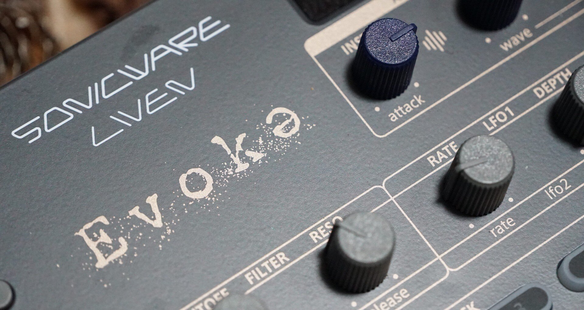 ほぼ未使用】 SONICWARE LIVEN Evoke シンセサイザー SONICWARE LIVEN