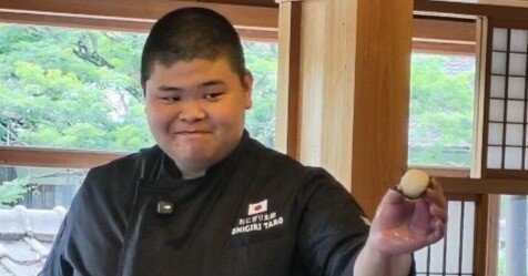 握り飯太郎 世界一のおにぎりを握るおにぎり太郎の特製！ | TikTok