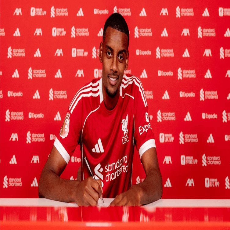 リバプールがプレミアリーグ史上最高額でスウェーデン代表FW