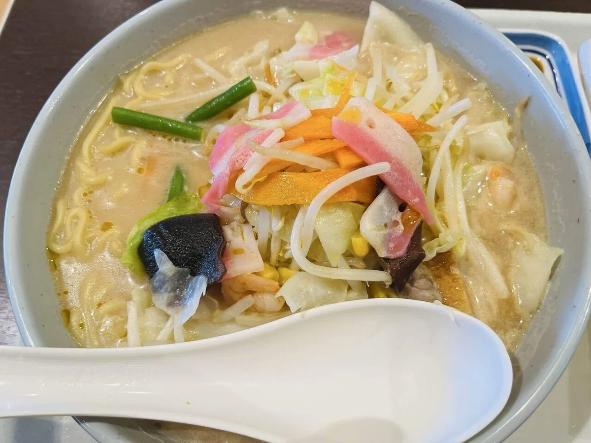 [Champon] Drown in the umami of vegetables... (Right eye throbbing)｜にーさん