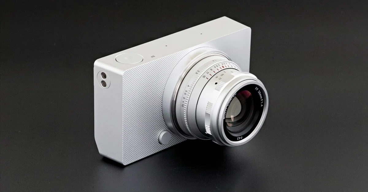 Sigma BF (シルバー) に似合うレンズを探せ その2 15,000円で購入