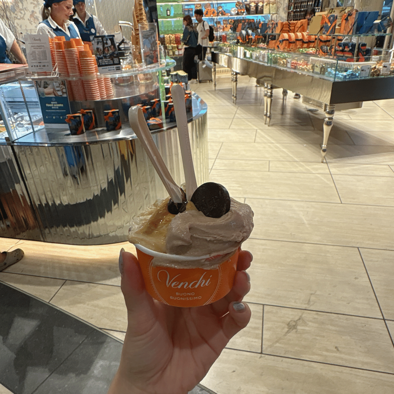 イタリアでショッピング ツアーひとり参加で夏のイタリア旅行🇮🇹#5｜ローマ｜kasane