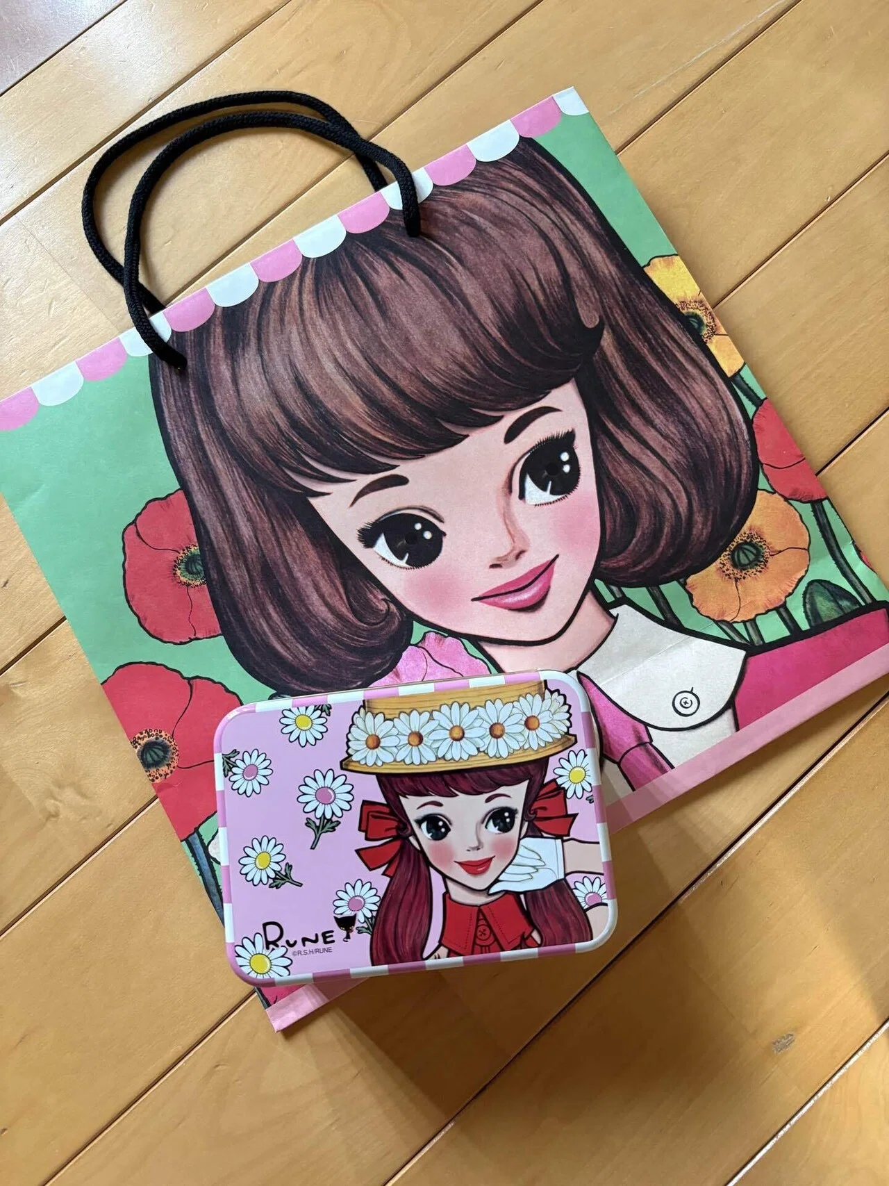 ウェス・アンダーソンすぎる風景グッズを買って内藤ルネ展に行った