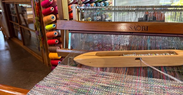 SAORI さをり 織り機 WX60型 すぐ初められる付属品多数 SAORI さをり 織り機 WX60型 すぐ初められる付属品多数
