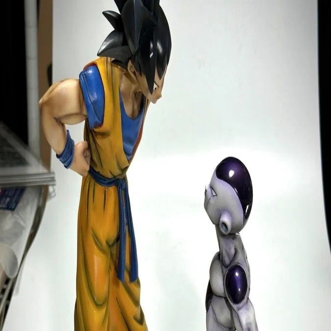 ドラゴンボールフィギュアをエアブラシペイント｜はるさー