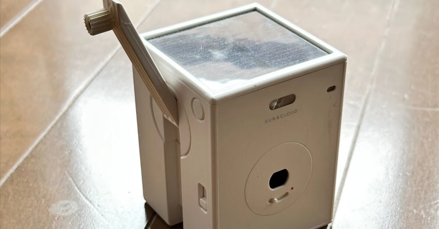 SUN&CLOUD トイカメラ 見た目と違う魅力を秘めた変わり者 SUPERHEADZ Sun&Cloud｜ema_photo