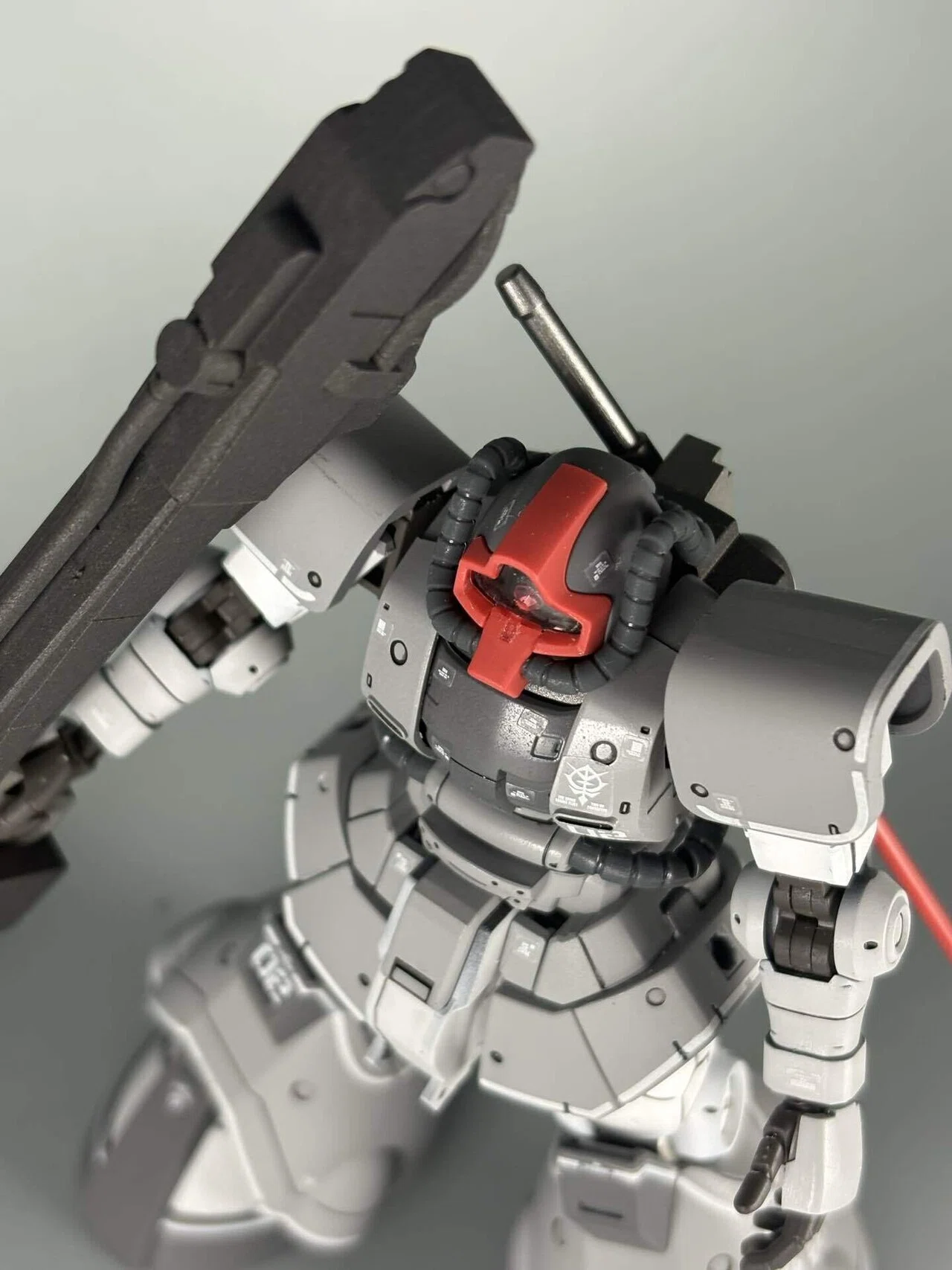 HG ドム試作実験機をロールアウトカラーっぽくしあげる｜いぷ