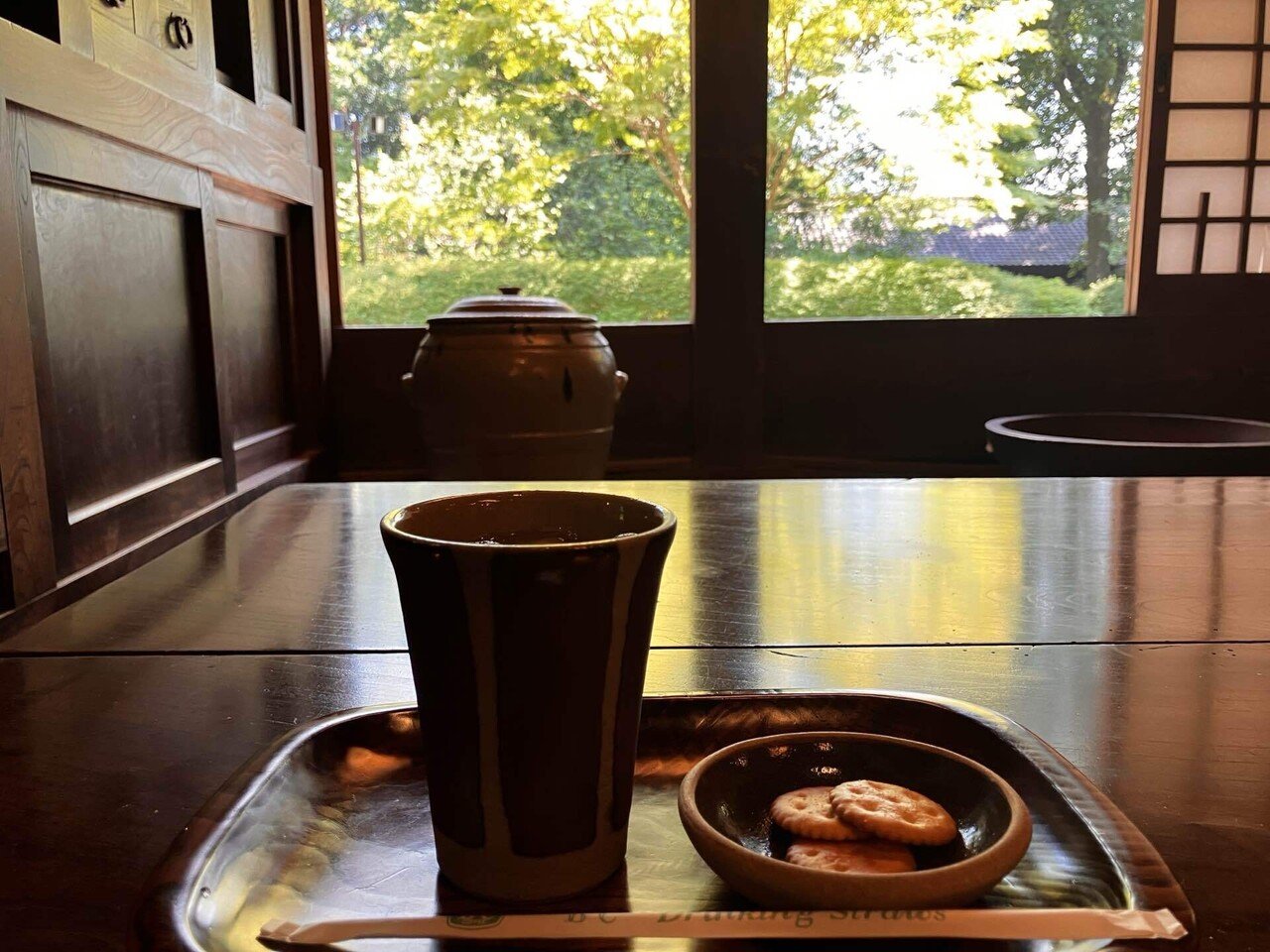 益子参考館の茅葺き屋根の古民家で出会った濱田庄司おじさんのこと｜ikuko