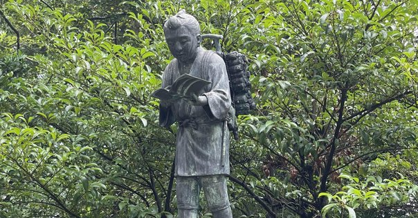 飢餓を生きる人々　ガンジー翁の運動とは何か　杉山龍丸 飢餓を生きる人々 ガンジー翁の運動とは何か 杉山龍丸